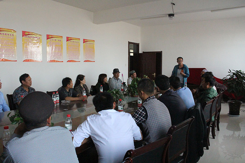 广大农户来我司观摩